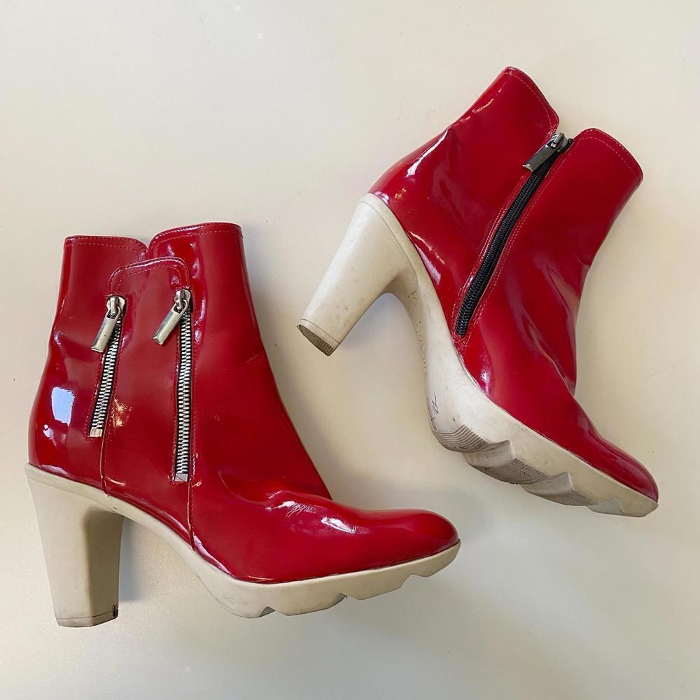 AQUATALIA red vinyl zipper booties